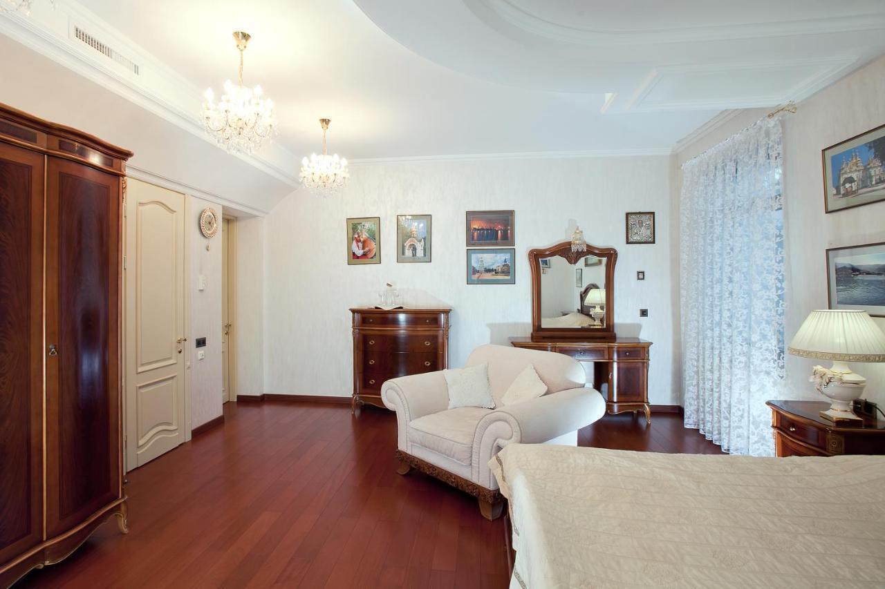 Bortnichi House Hotel Kiev Ngoại thất bức ảnh
